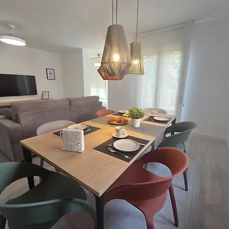 The Eight Unique Apartamento *