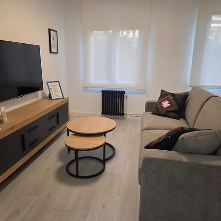 The Eight Unique * טרואל