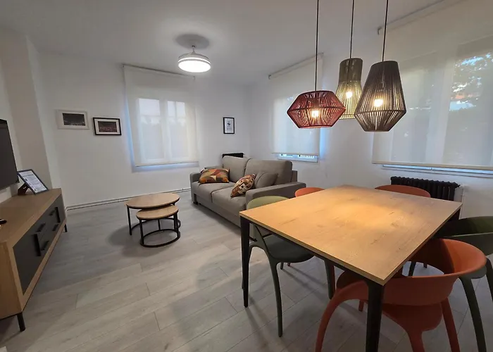 Lägenhet The Eight Unique