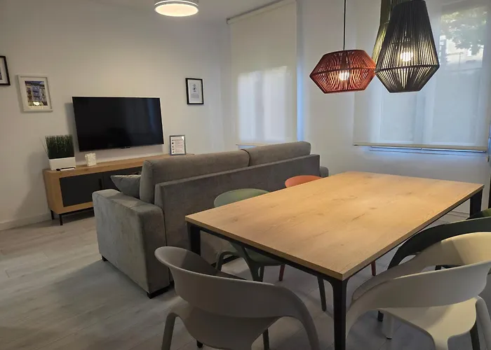 The Eight Unique Lägenhet